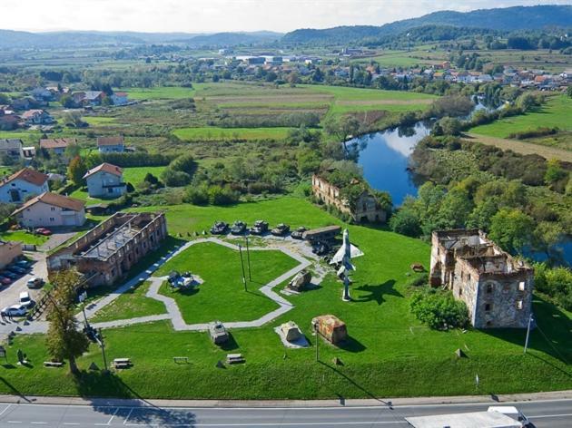 Sobe Zalac Hotel Karlovac Exterior photo